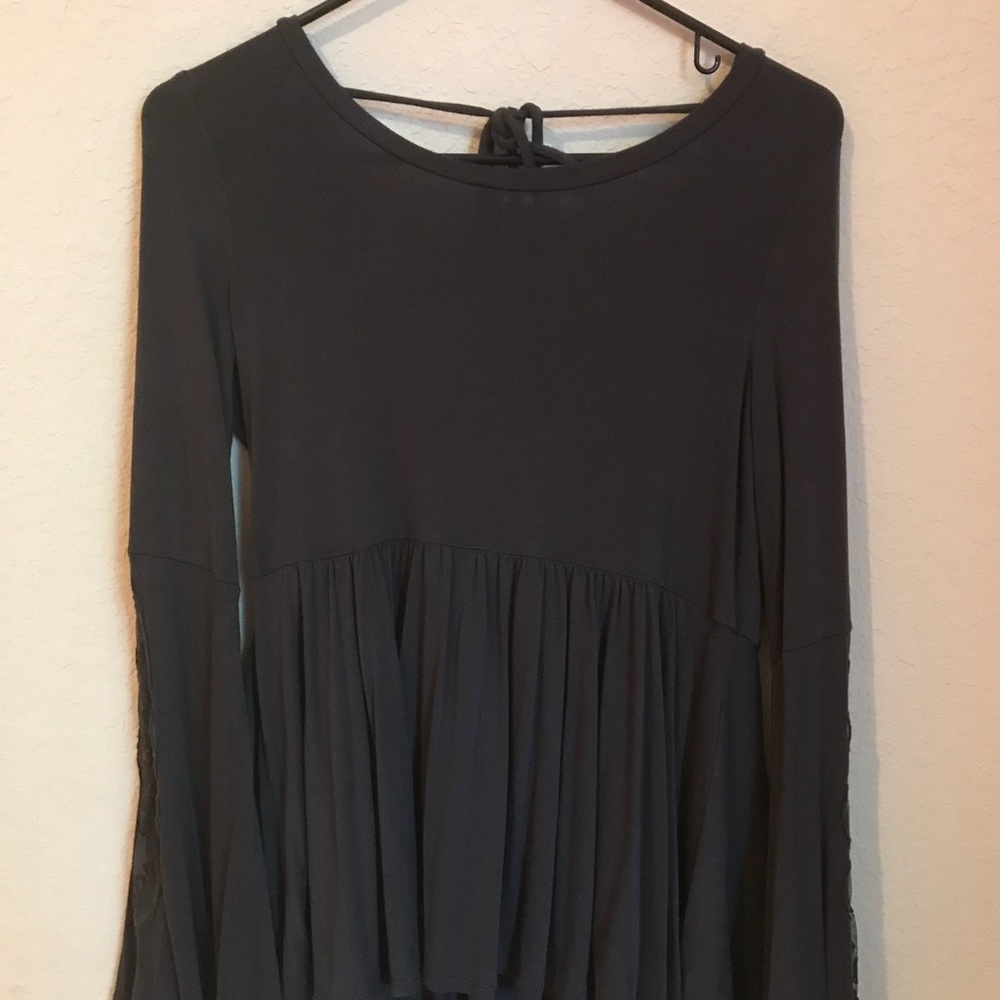 American eagle soft and sexy blouse